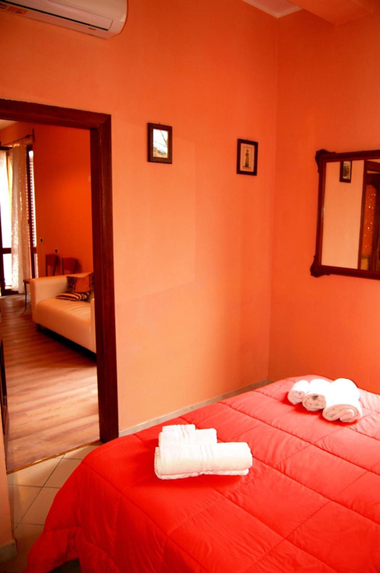 Borgo Nuovo San Martino Guest House Ambra Bagian luar foto
