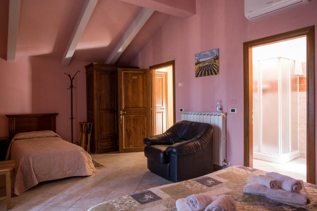 Borgo Nuovo San Martino Guest House Ambra Bagian luar foto