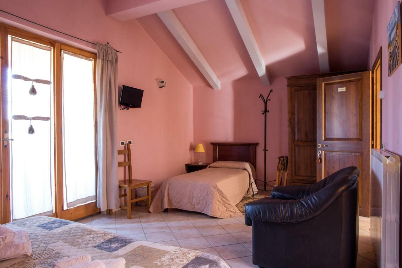 Borgo Nuovo San Martino Guest House Ambra Bagian luar foto