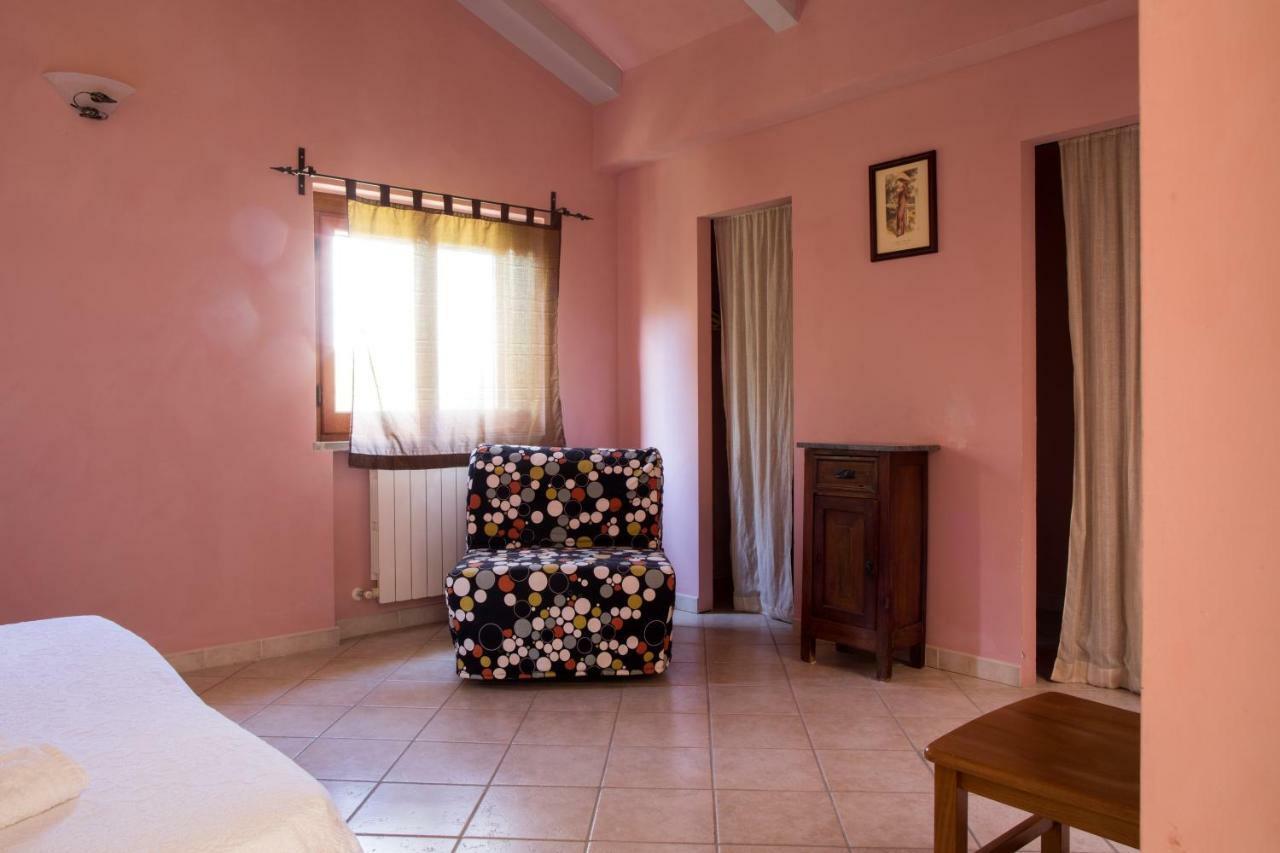 Borgo Nuovo San Martino Guest House Ambra Bagian luar foto