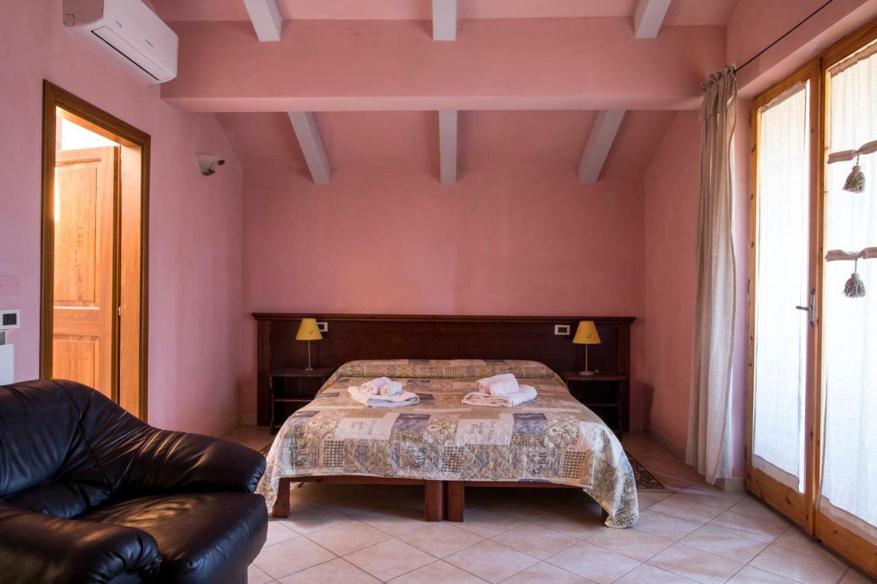 Borgo Nuovo San Martino Guest House Ambra Bagian luar foto